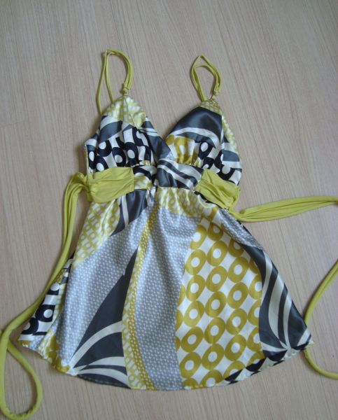 Blusa estampada em cetim (P)